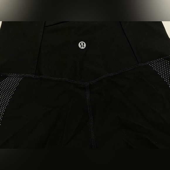 Lululemon - Mapped Out High-Rise Tight 28” - Picture 9 of 10